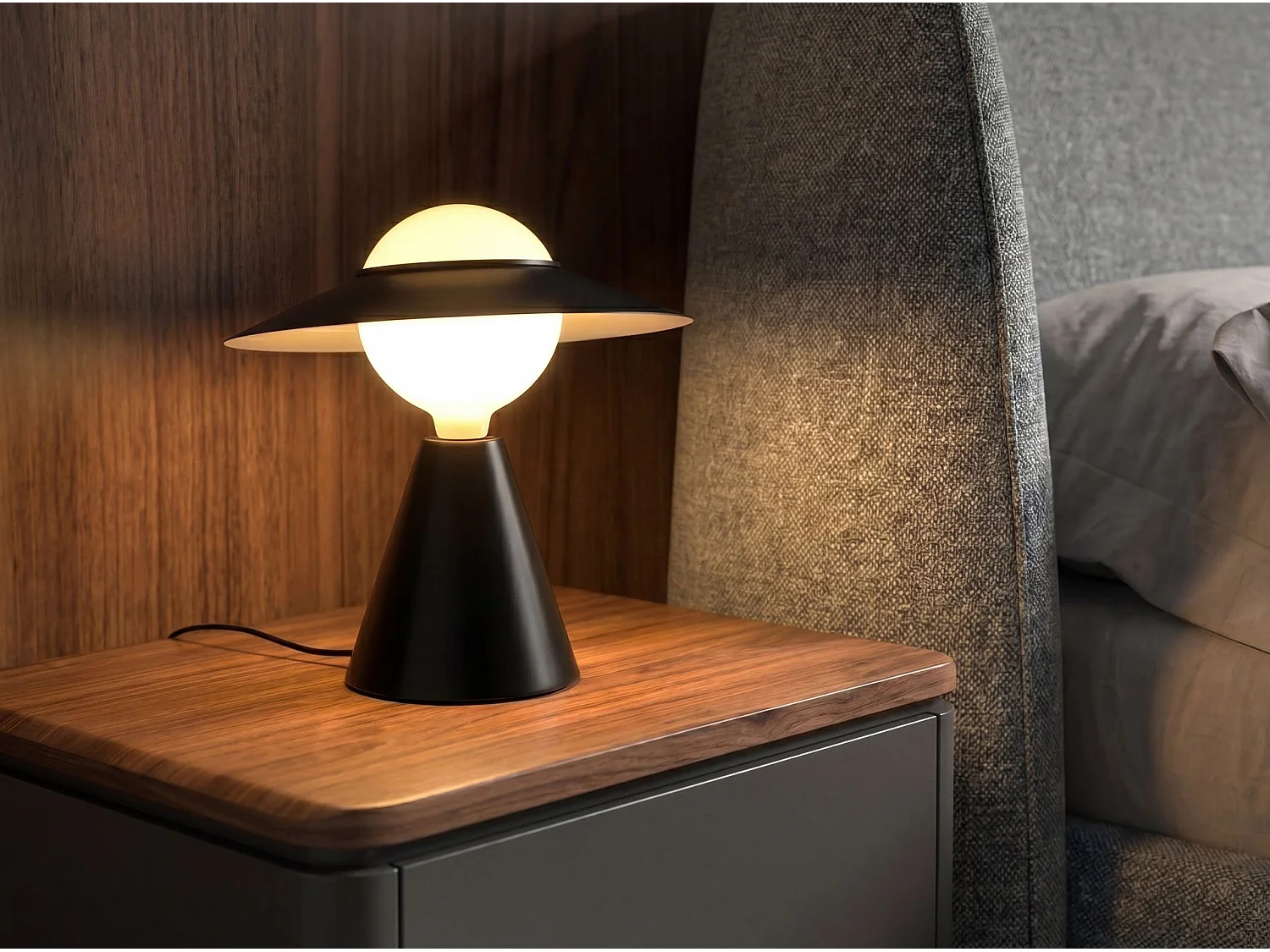 Lampe de table en verre blanc et acier noir 8089 ANGEL CERDA