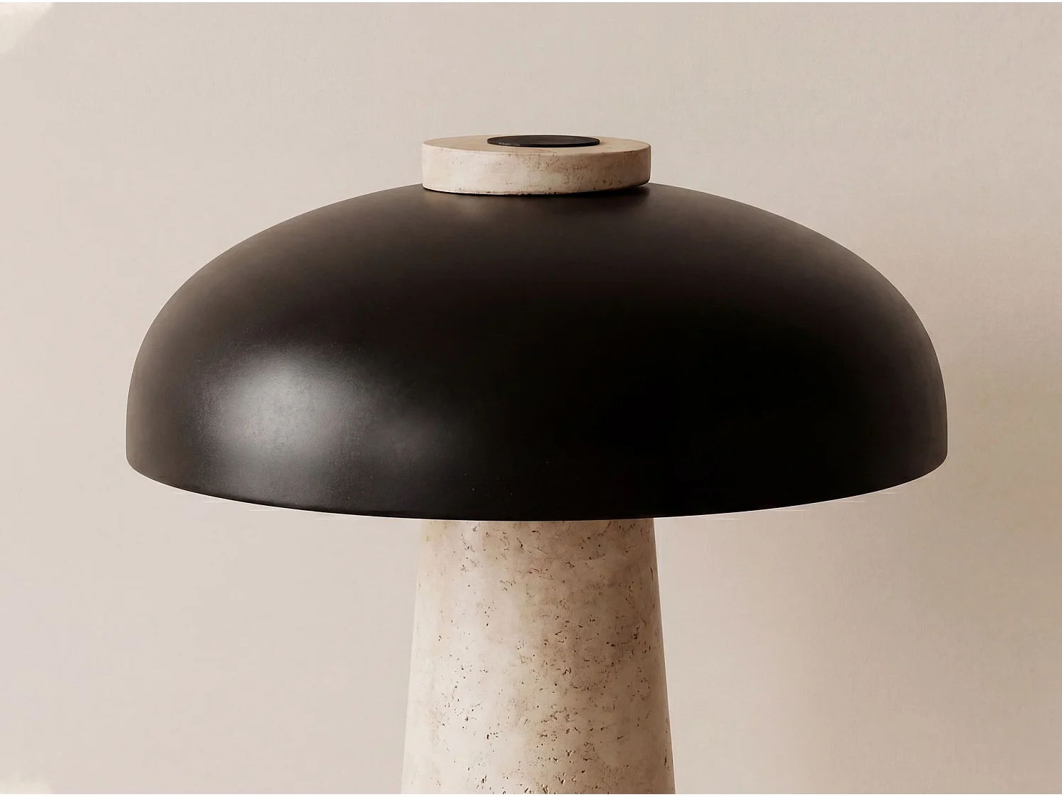 Lampe de table en acier noir et marbre céramique 8088 THE LUMINE