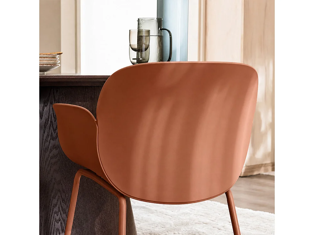 Acapulco - Lot de 4 fauteuils de table intérieur et extérieur en plastique et métal - Terracotta
