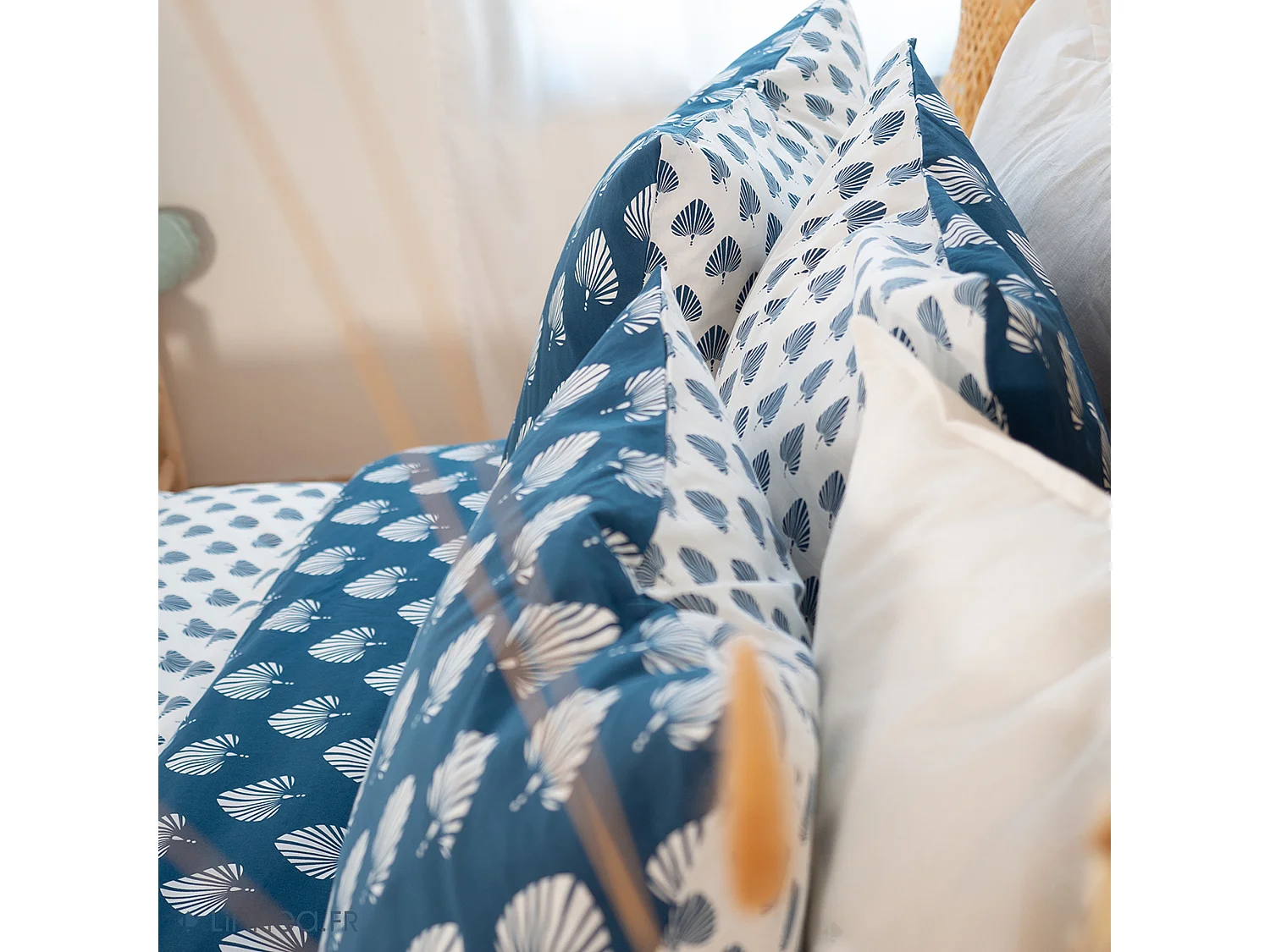 Parure de lit 240x220 cm coton FLAVY bleu 3 pièces