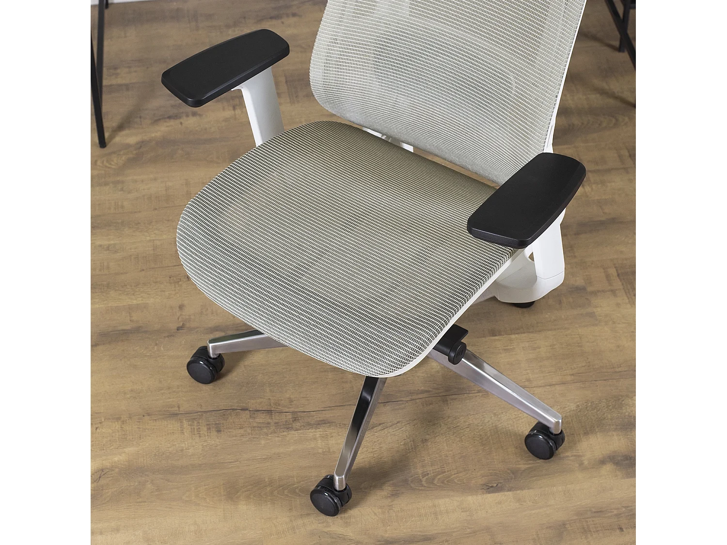 Fauteuil pivotant de bureau SKY Beige