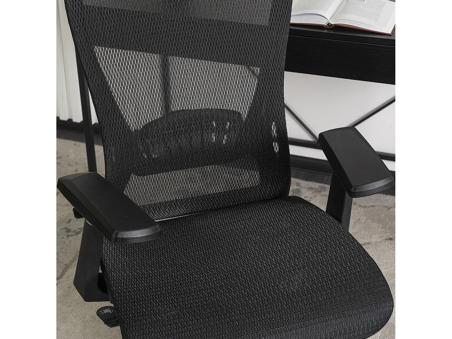 Chaise de bureau pivotante LITOS noire