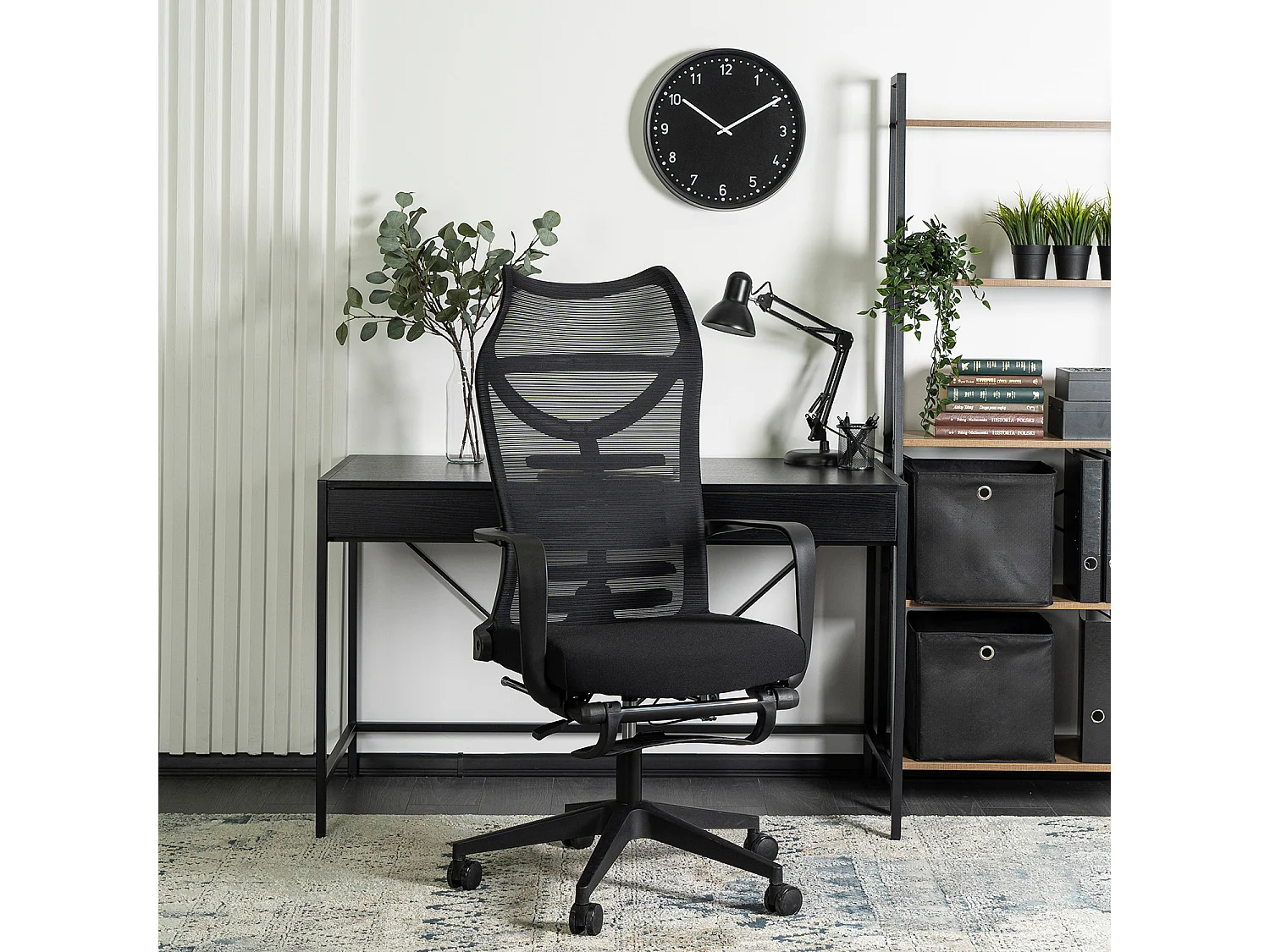 Chaise de bureau pivotante ACTON noire