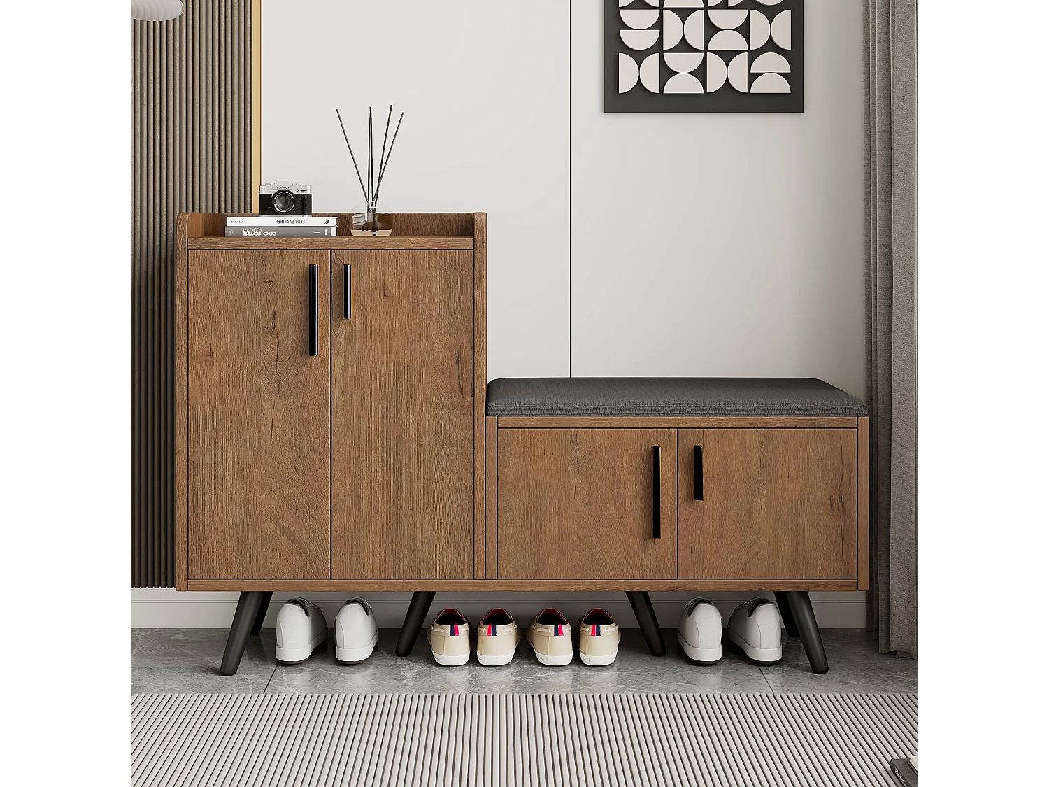 Meuble à chaussures effet bois naturel, 4 portes, banc tissu gris 120x34x82cm