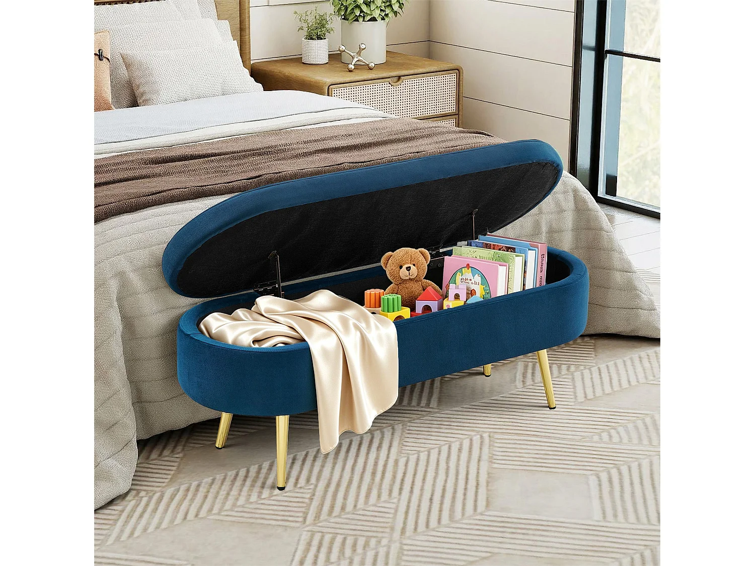 Banquette coffre en velours bleu avec pieds dorés 20L 110x41x47 cm