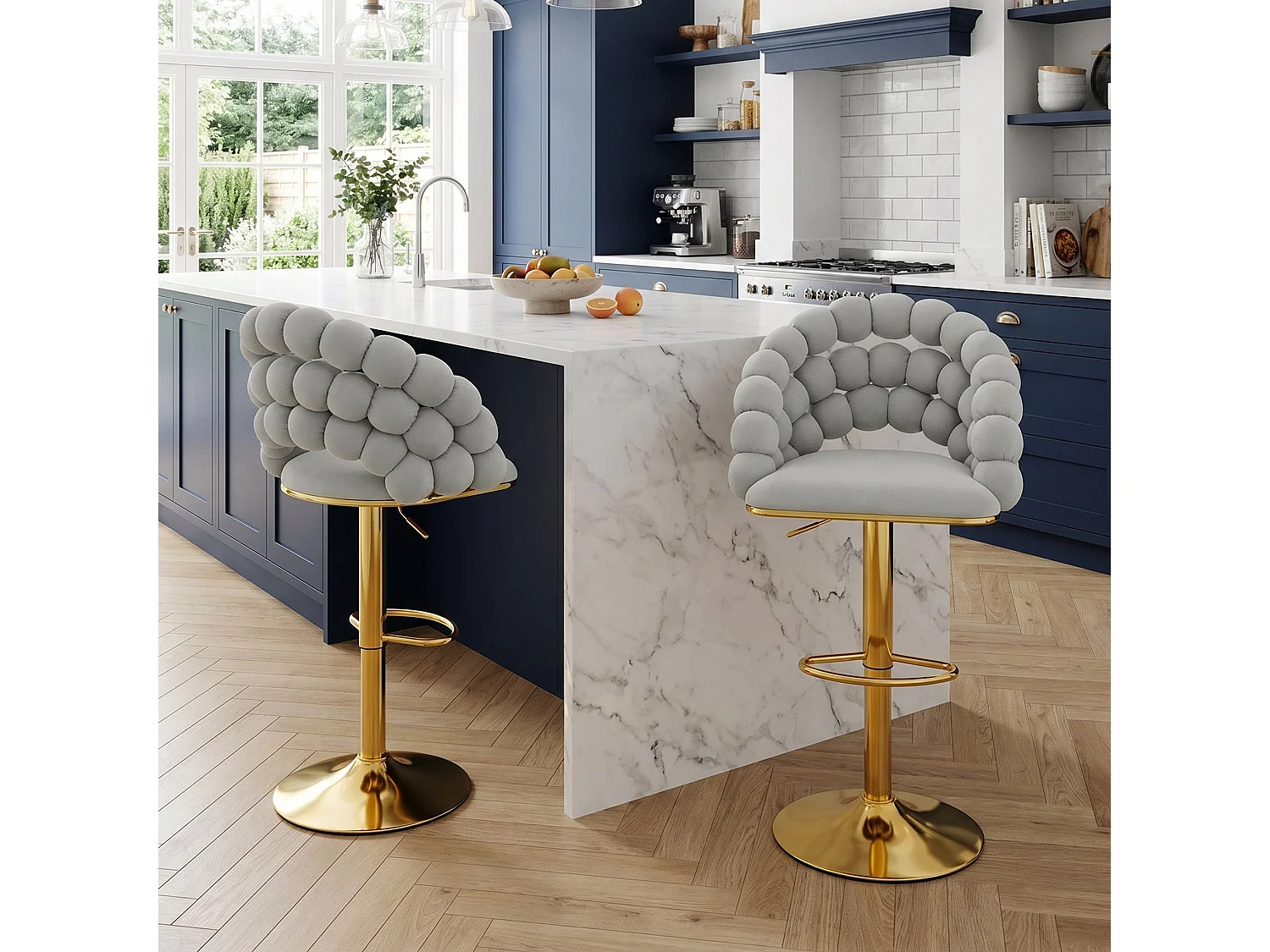 Lot de 2 tabourets de bar en velours gris clair dossier tréssé chaîne