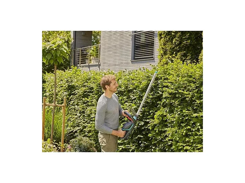 Tagliasiepi a batteria ComfortCut 60/18V 18V 60 cm con batteria agli ioni di litio da 2,5 Ah + caricabatterie