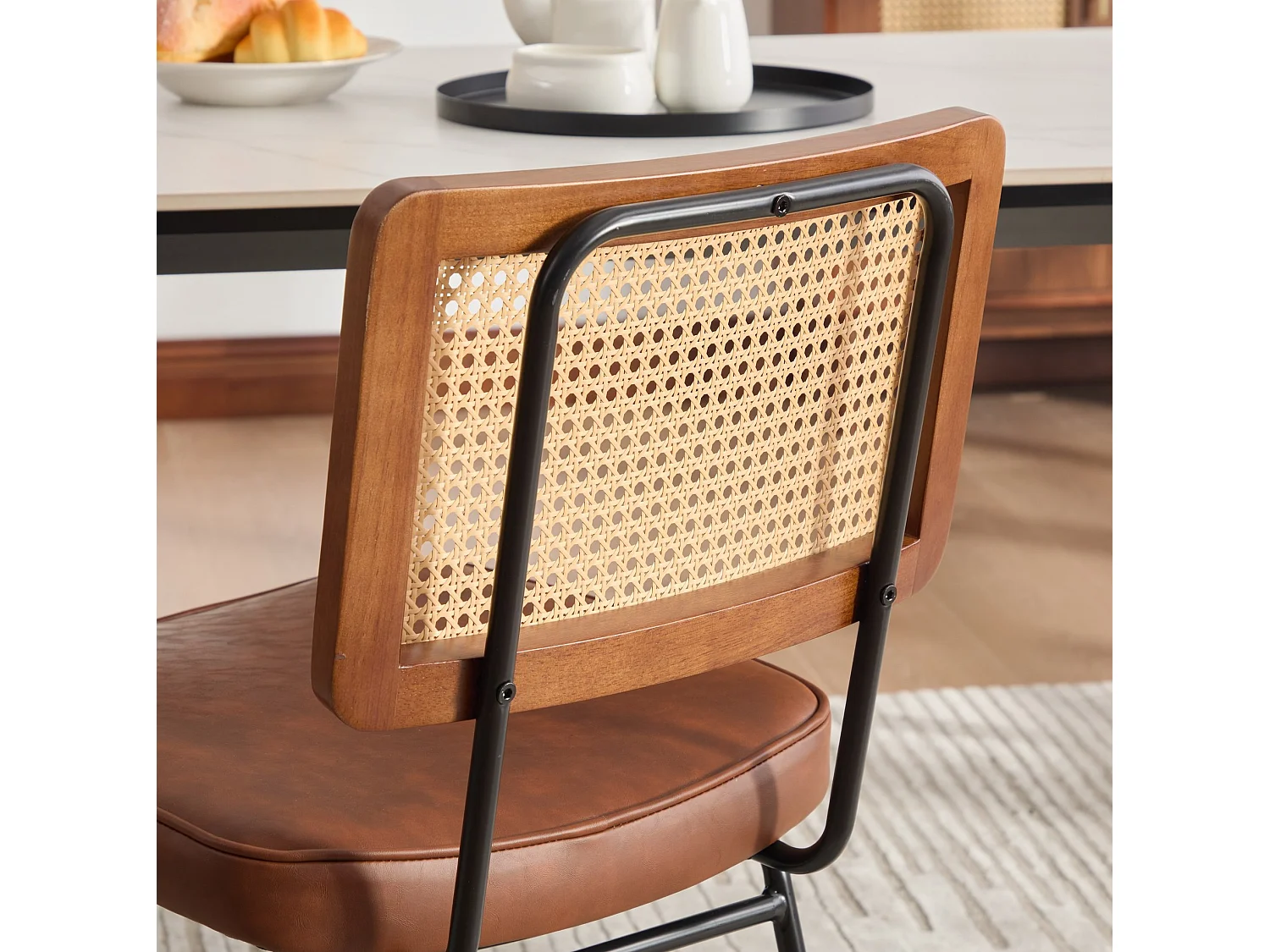 Set van 2 bruine stoelen van PU-leer - Metalen poten en houten frame