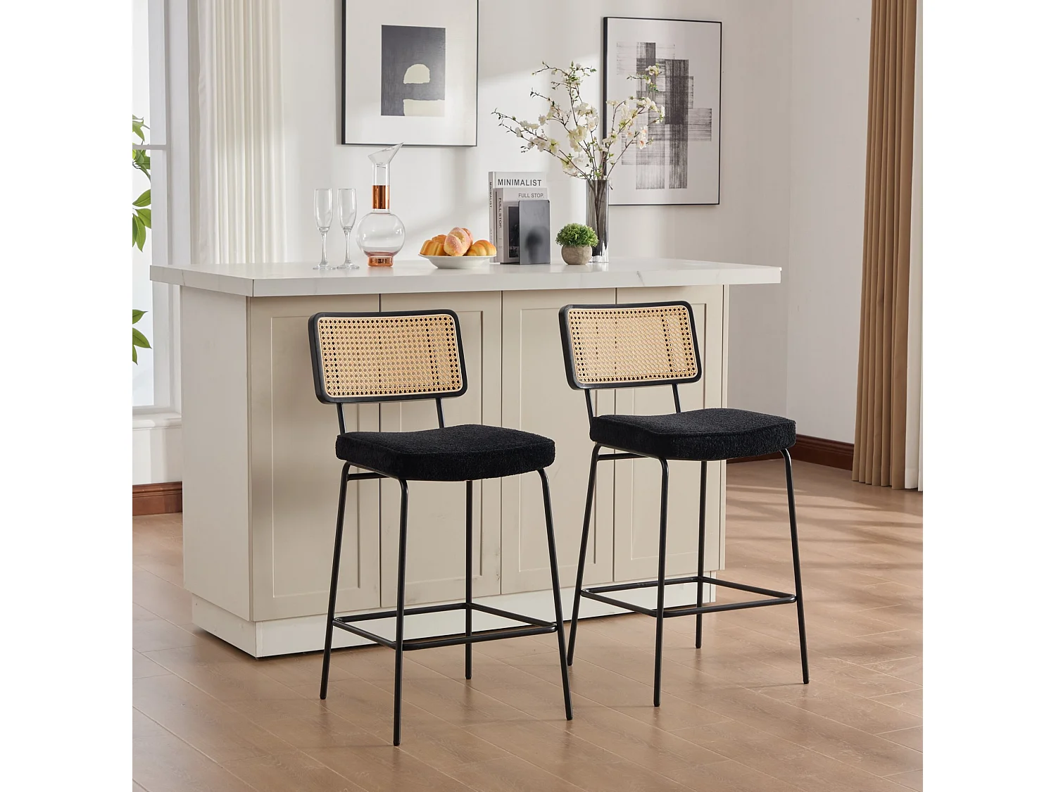 Set di 2 sgabelli da bar in tessuto ciniglia nero - Schienale effetto rattan e gambe in metallo