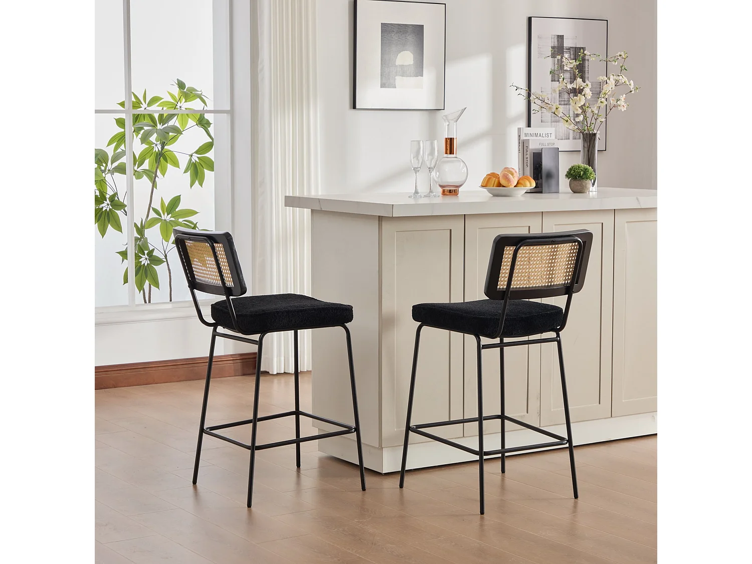 Set di 2 sgabelli da bar in tessuto ciniglia nero - Schienale effetto rattan e gambe in metallo