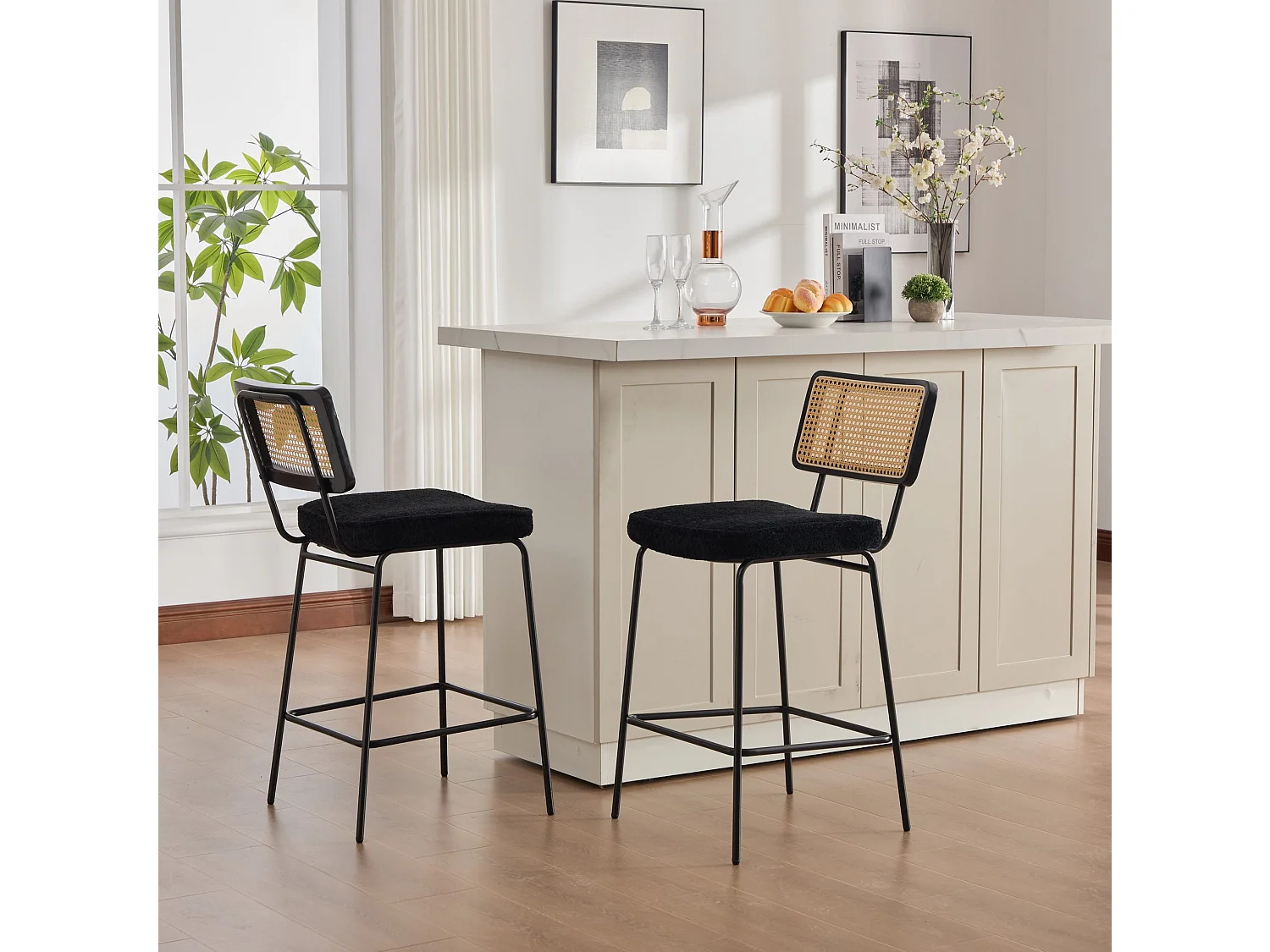 Set di 2 sgabelli da bar in tessuto ciniglia nero - Schienale effetto rattan e gambe in metallo
