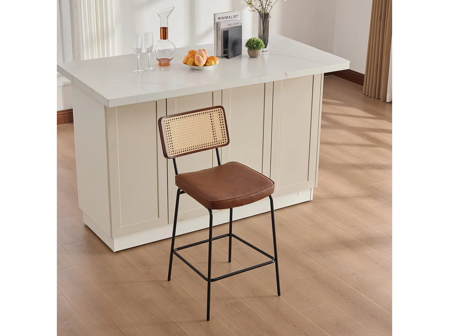 Lot de 2 tabouret de bar en PU marron - Dossier aspect rotin et pieds en métal