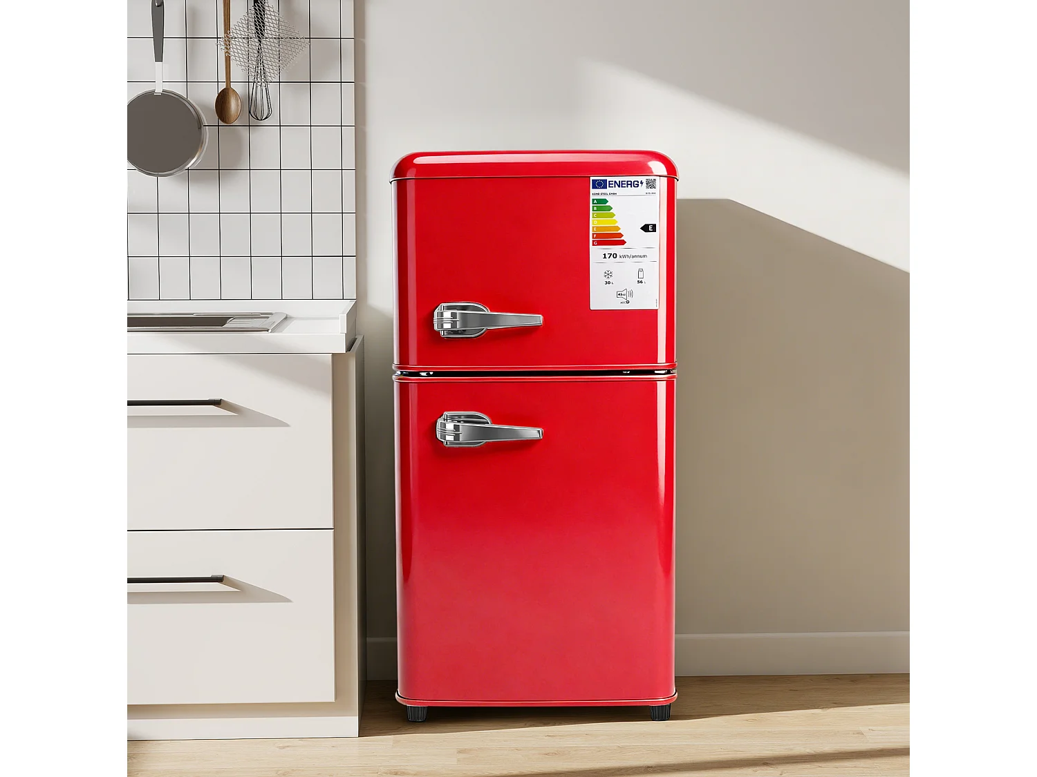 Frigorifero da 86 litri con termostato regolabile a 7 livelli - Classe energetica E - Rosso