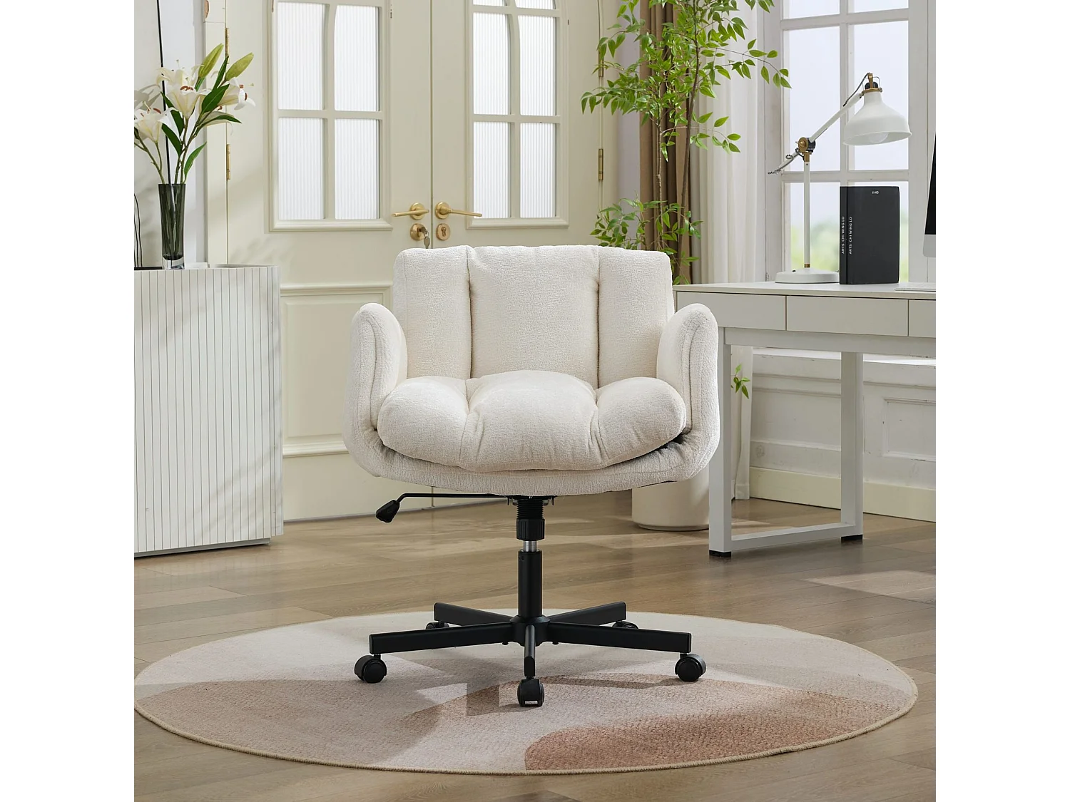 Chaise de bureau pivotante en chenille avec réglable en hauteur et accoudoirs convertibles - Beige