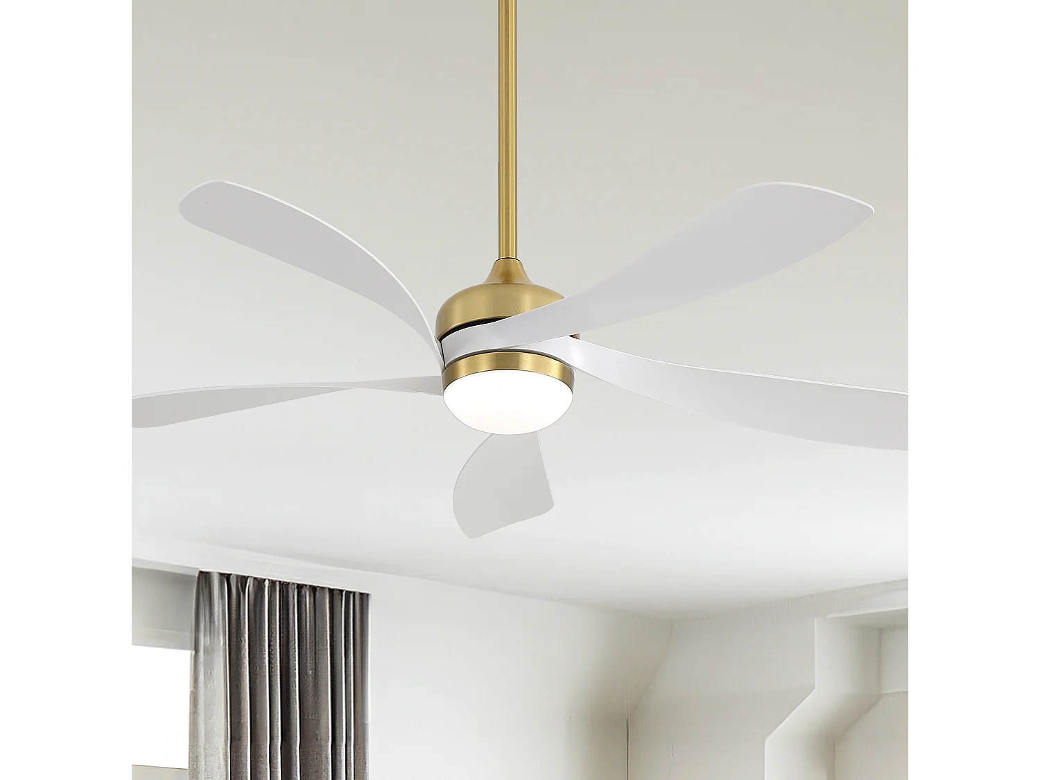 Ventilateur de plafond avec éclairage, silencieux, 5 pales en ABS - Blanc et or