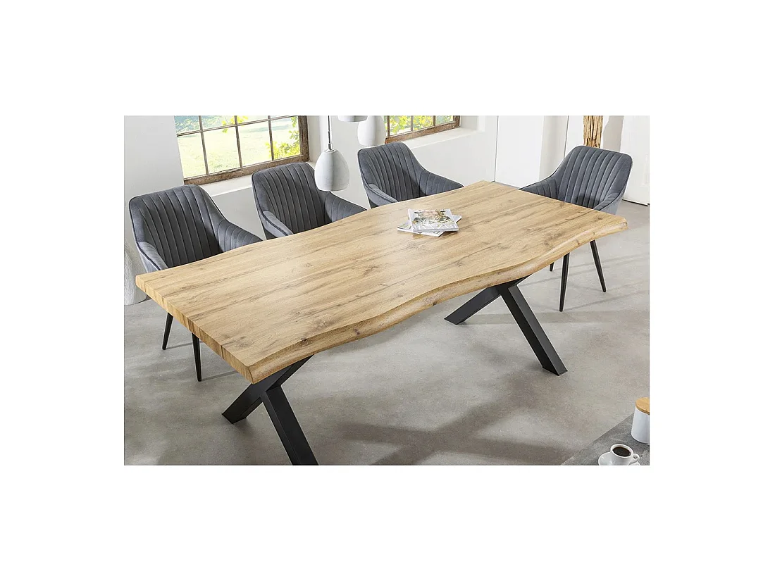 Table de salle à manger RIVET 160 cm aspect bois clair et métal noir