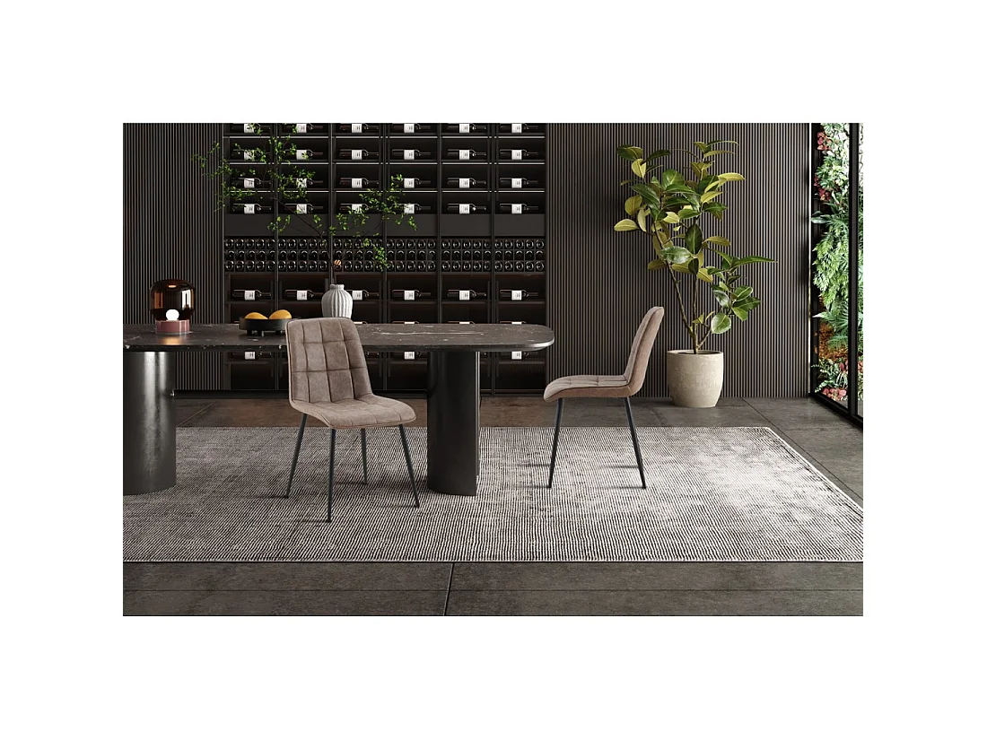 Lote de 4 sillas MIREA – Marrón – Patas de metal – Diseño atemporal – Revestimiento PU fácil de mantener