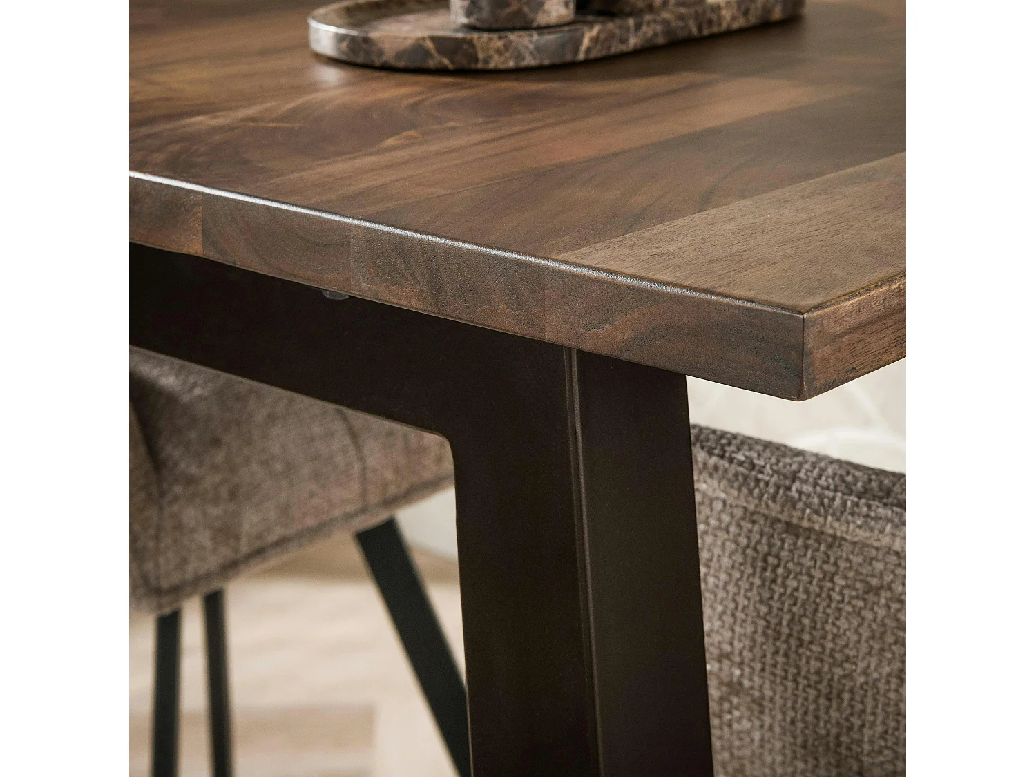 Table haute cuisine en bois d'acacia foncé 147 cm NAKO