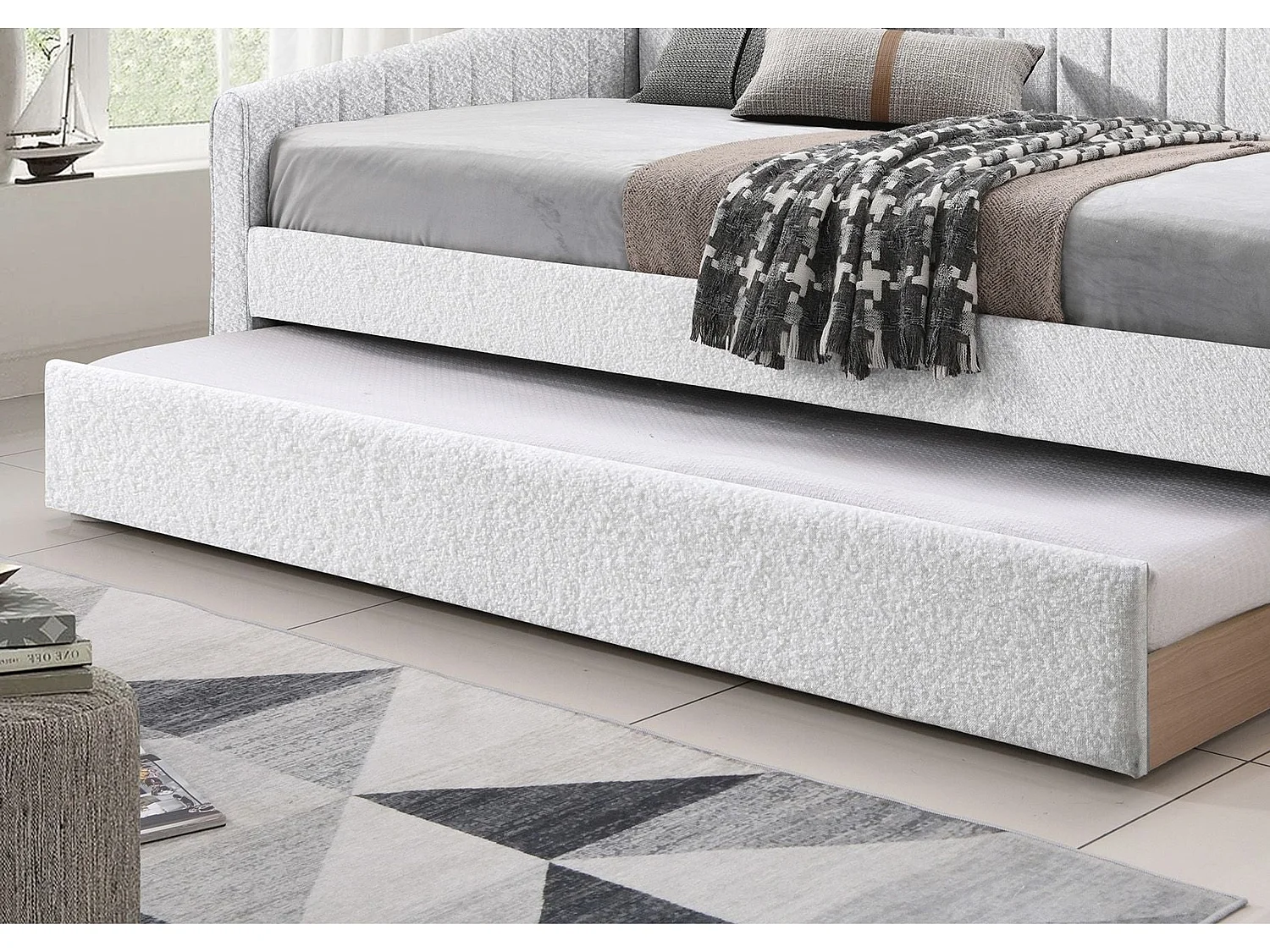 Upholstered Daybed - 90 x 190 cm Day Bed Rollout Underbed Feature in Cream