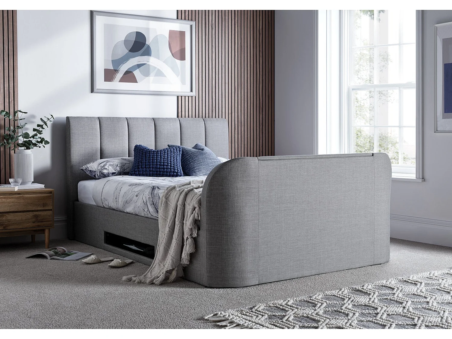 Upholstered Storage bed - 135 x 190 cm Ottoman Bed Integrated TV Feature With Ottoman Storage in Grey