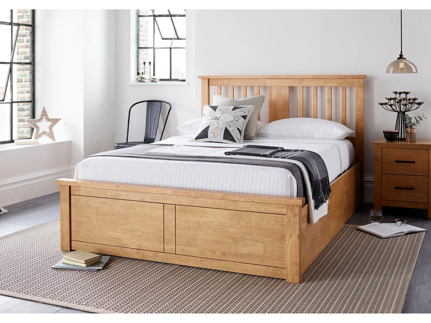 Oak Storage bed - 150 x 200 cm Ottoman Bed With Ottoman Storage in Dark Golden Brown