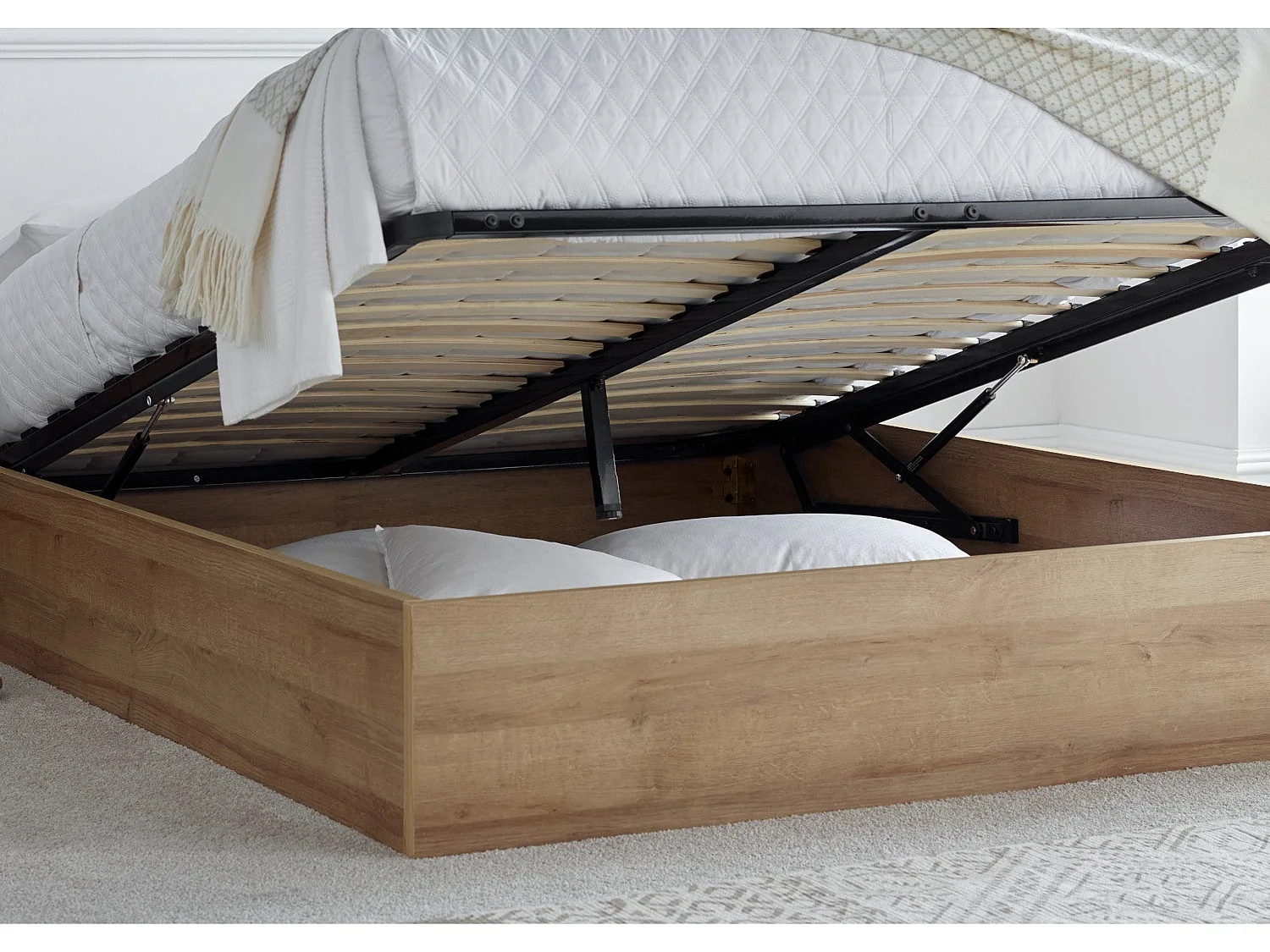 Oak Bedframe - 150 x 200 cm Bedframe in Cream