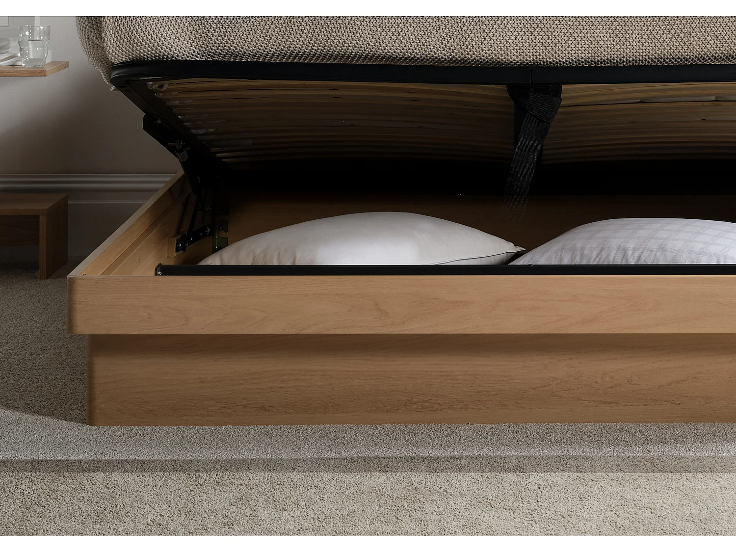 Wood Bedframe - 150 x 200 cm Bedframe in Beige