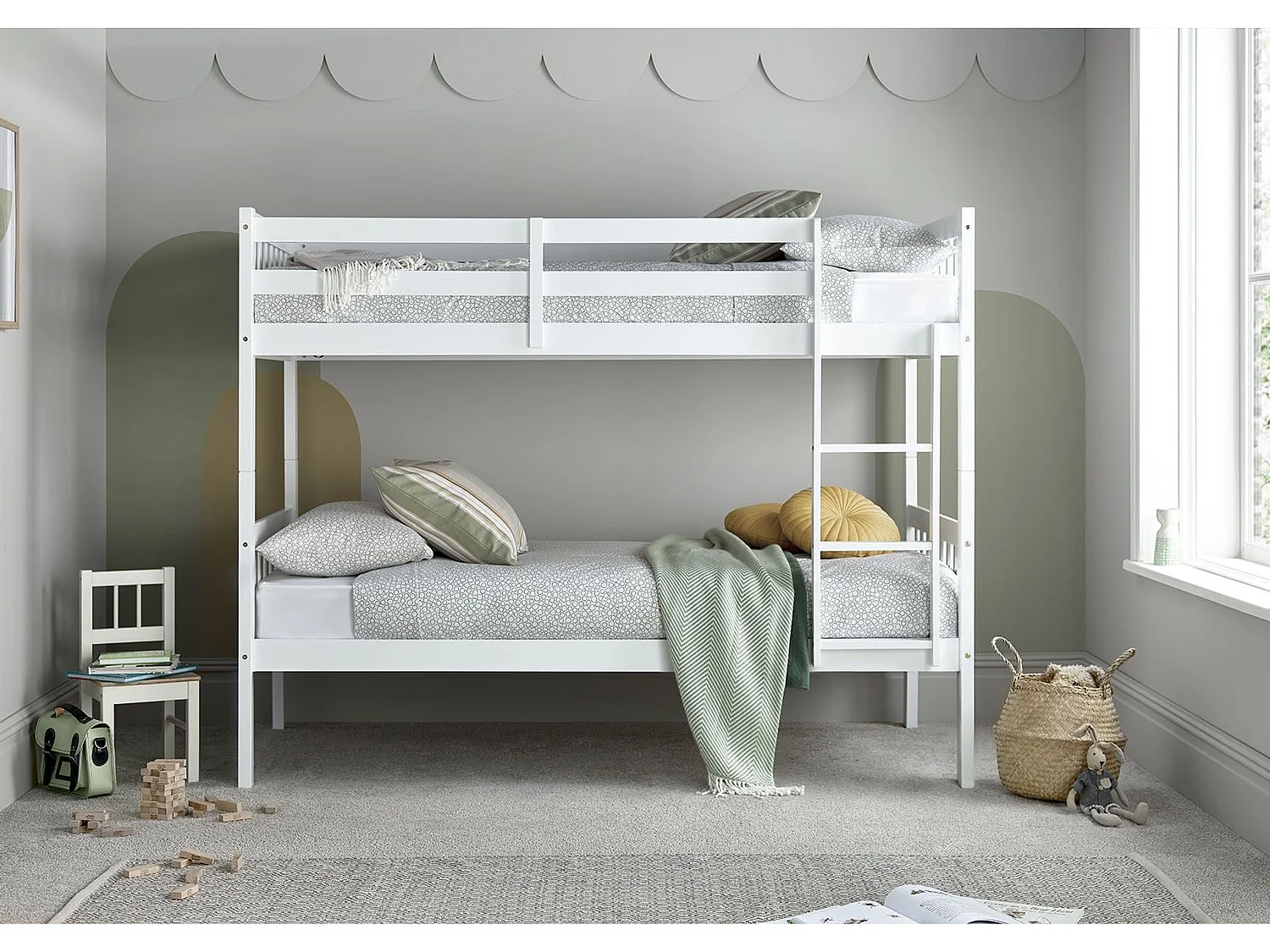 Painted Wood Bedframe - 90 x 190 cm Bedframe in White