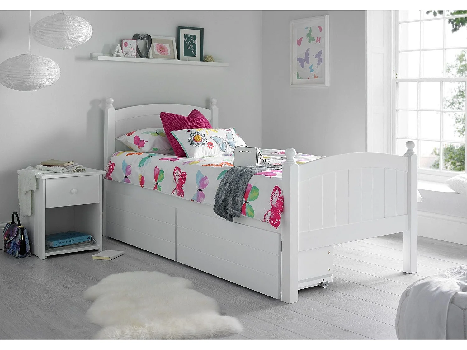 Solo Painted Wood Bedframe - 90 x 190 cm Bedframe in White