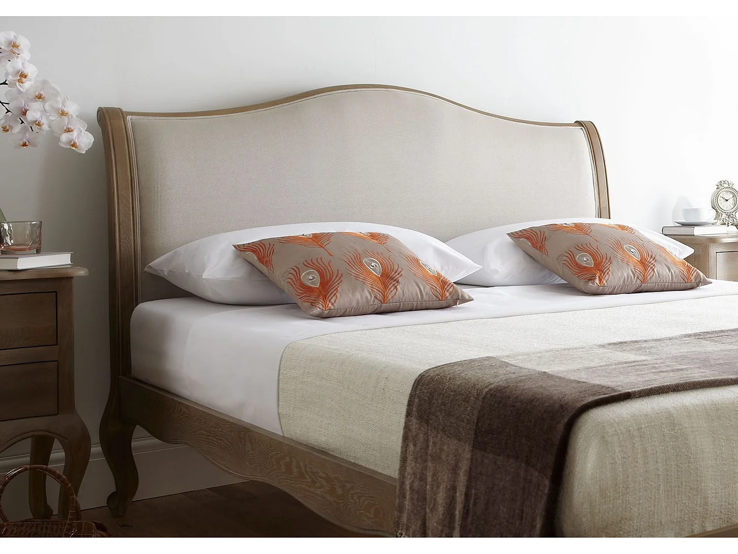 Oak Bedframe - 180 x 200 cm Bedframe in Beige