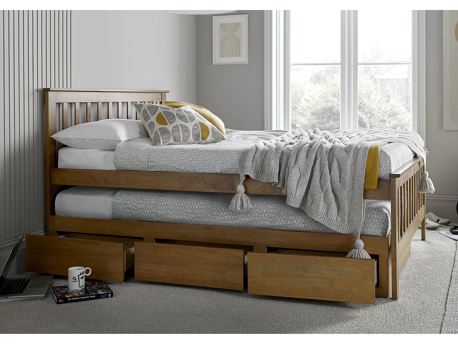 Oak Bedframe - 135 x 190 cm Bedframe in Beige