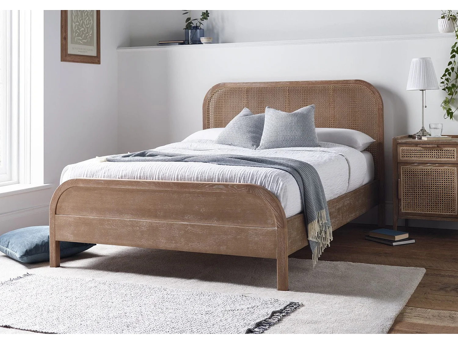 Rattan Oak Bedframe - 150 x 200 cm Bedframe in Beige