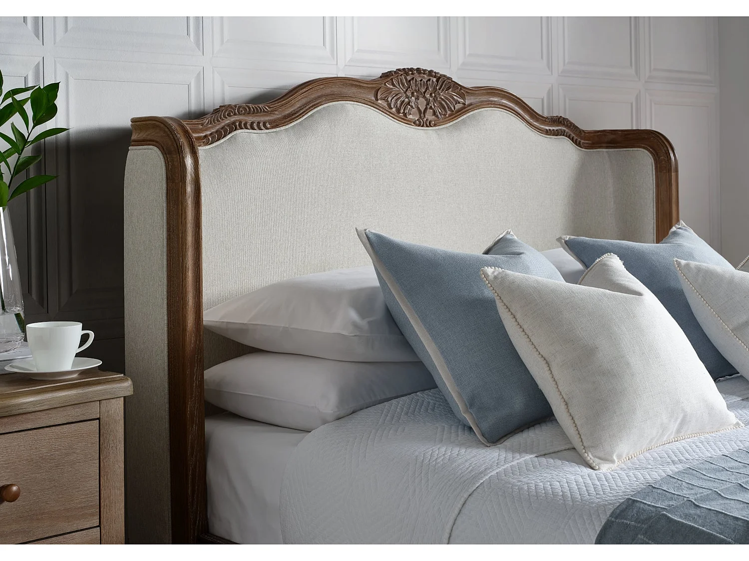 Winged Upholstered Bedframe - 135 x 190 cm Bedframe in Brown