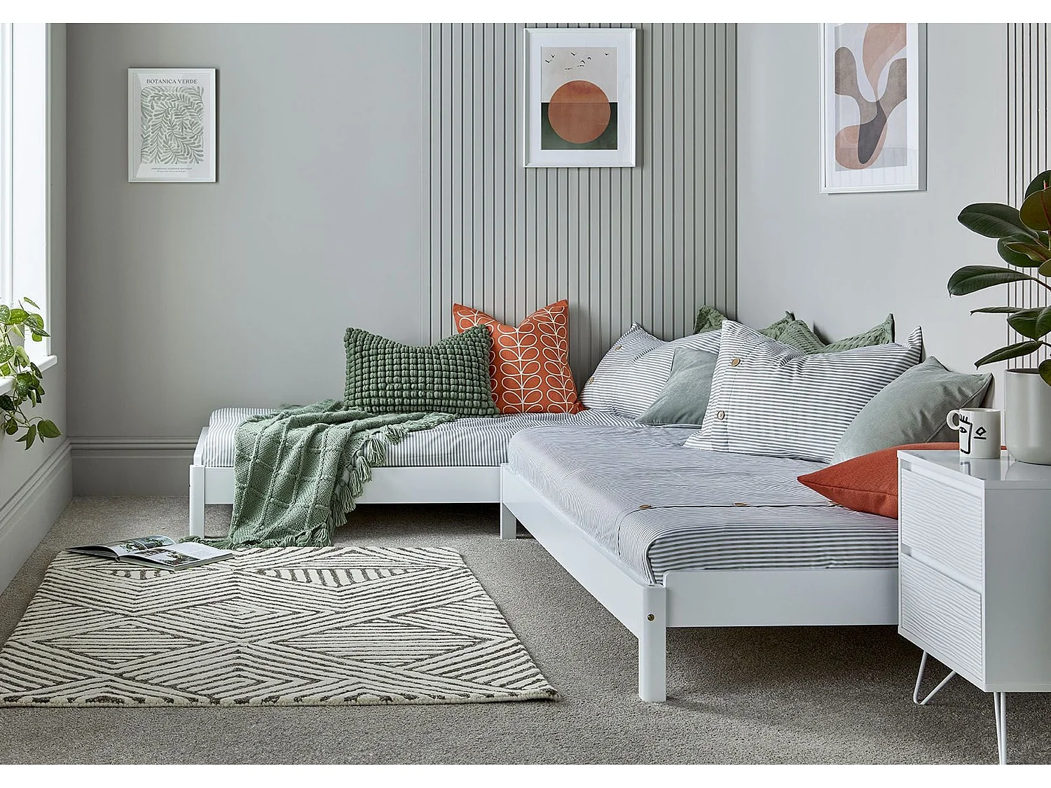 Painted Wood Bedframe - 90 x 190 cm Bedframe in White