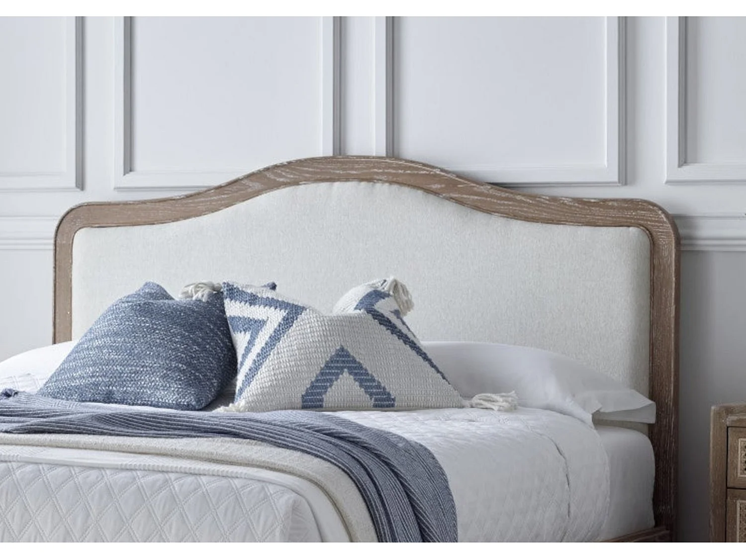 Upholstered Bedframe - 180 x 200 cm Bedframe in Grey
