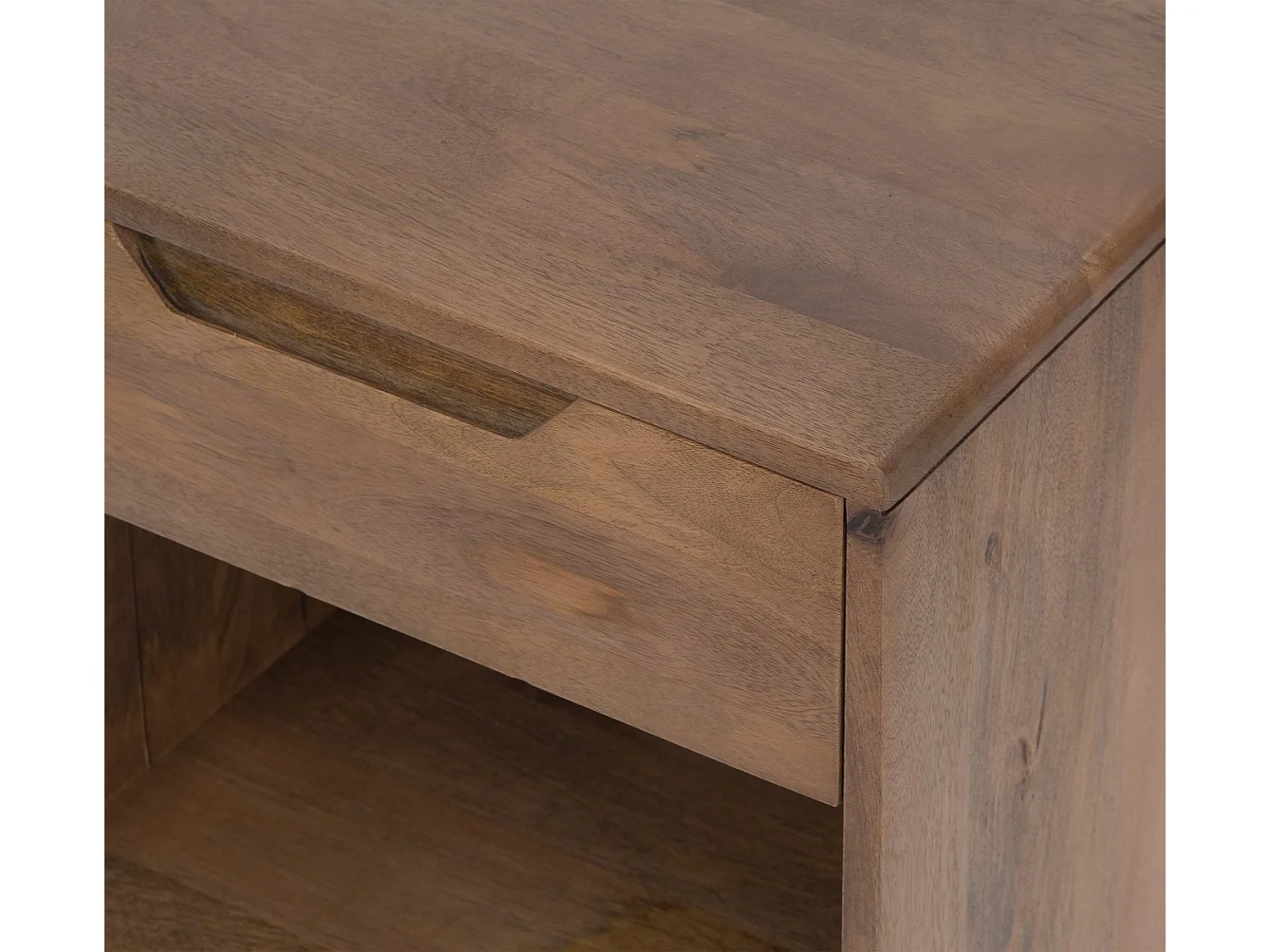 Mesa de cabeceira em mogno de cor natural, 1 gaveta e pés de madeira