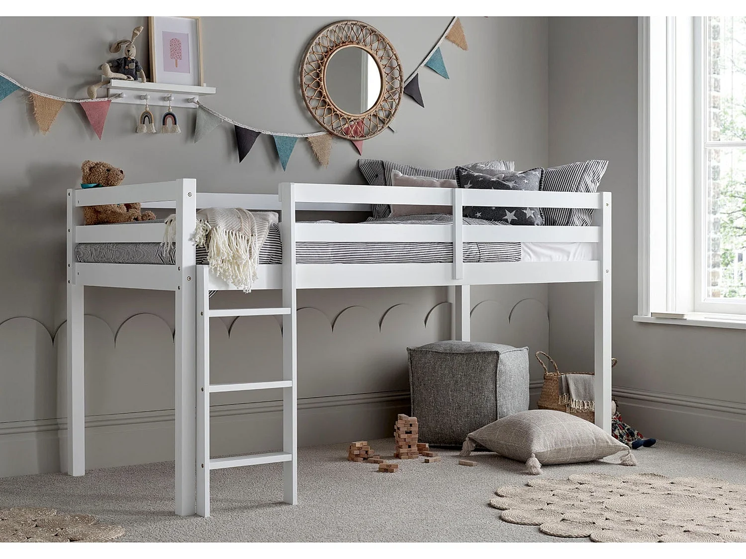 Painted Wood Bedframe - 90 x 190 cm Bedframe in White