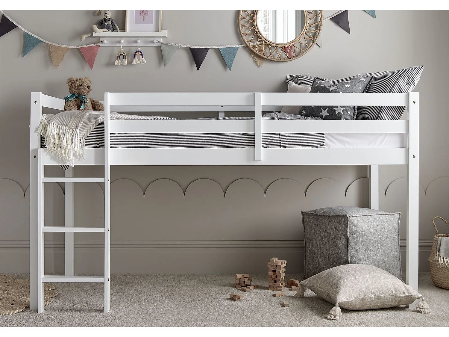 Painted Wood Bedframe - 90 x 190 cm Bedframe in White