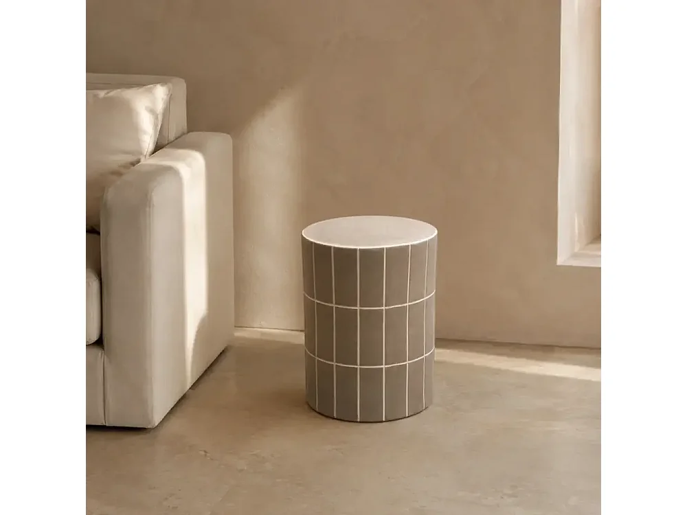 Tabouret / meuble d'appoint en céramique couleur sable