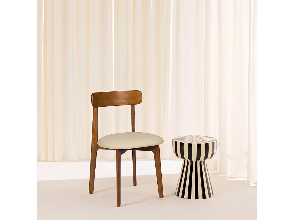 Set 2 sedie vintage in legno di hevea e similpelle, Victoire, Noce, 50x45x80 cm