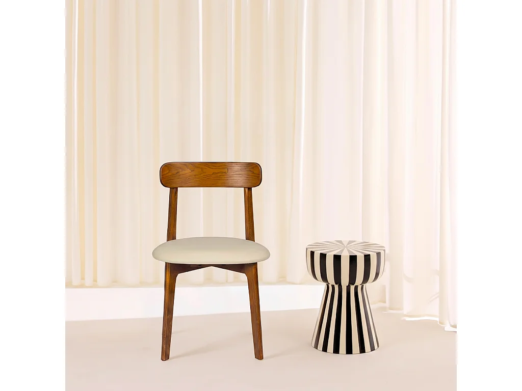 Set 2 sedie vintage in legno di hevea e similpelle, Victoire, Noce, 50x45x80 cm