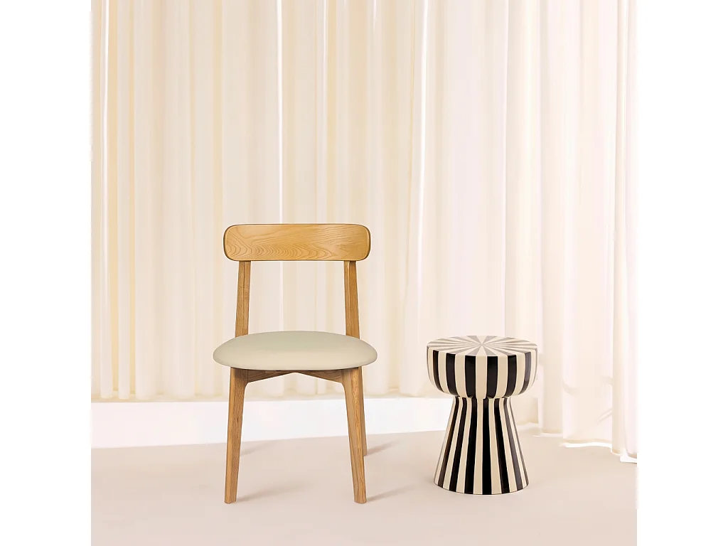 Set 2 sedie vintage in legno di hevea e similpelle, Victoire, Marrone naturale, 50x45x80 cm