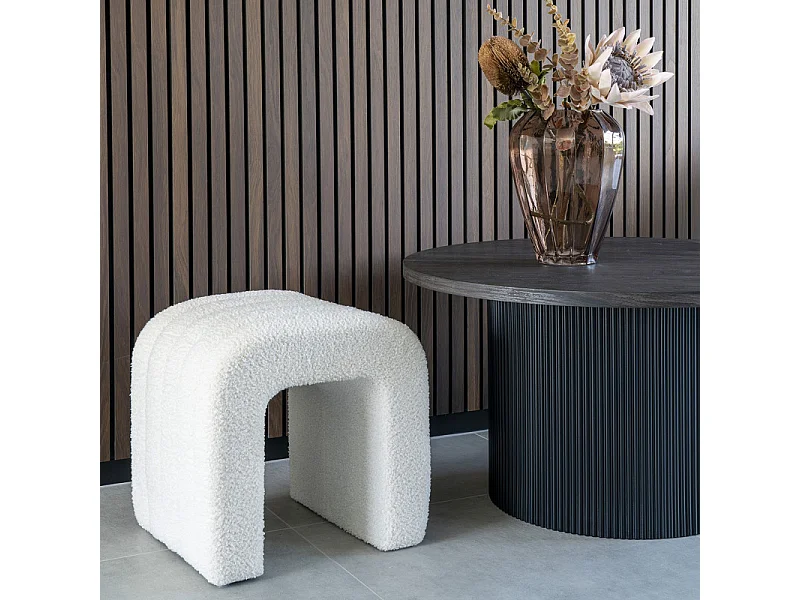 YU- Pouf in tessuto bouclé ecrù 42x41 cm