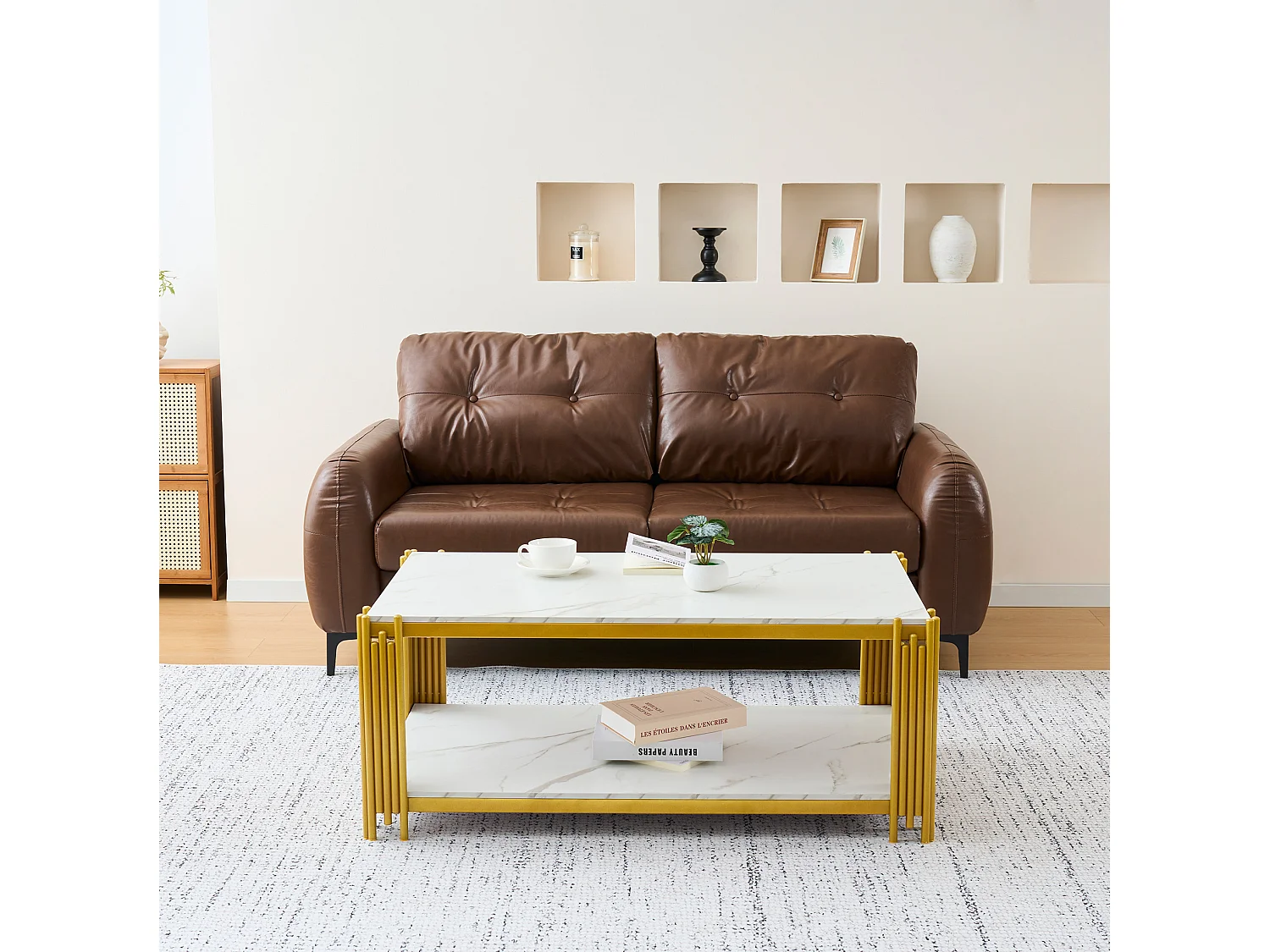 Mesa de centro rectangular de MDF y metal blanca y dorada con 2 estantes