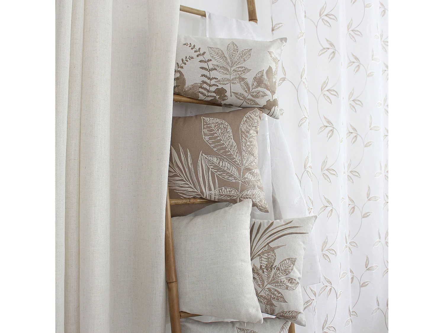Lot de 2 Coussins déhoussables, carré 40x40cm, Collection Natura, CMADECO - Beige