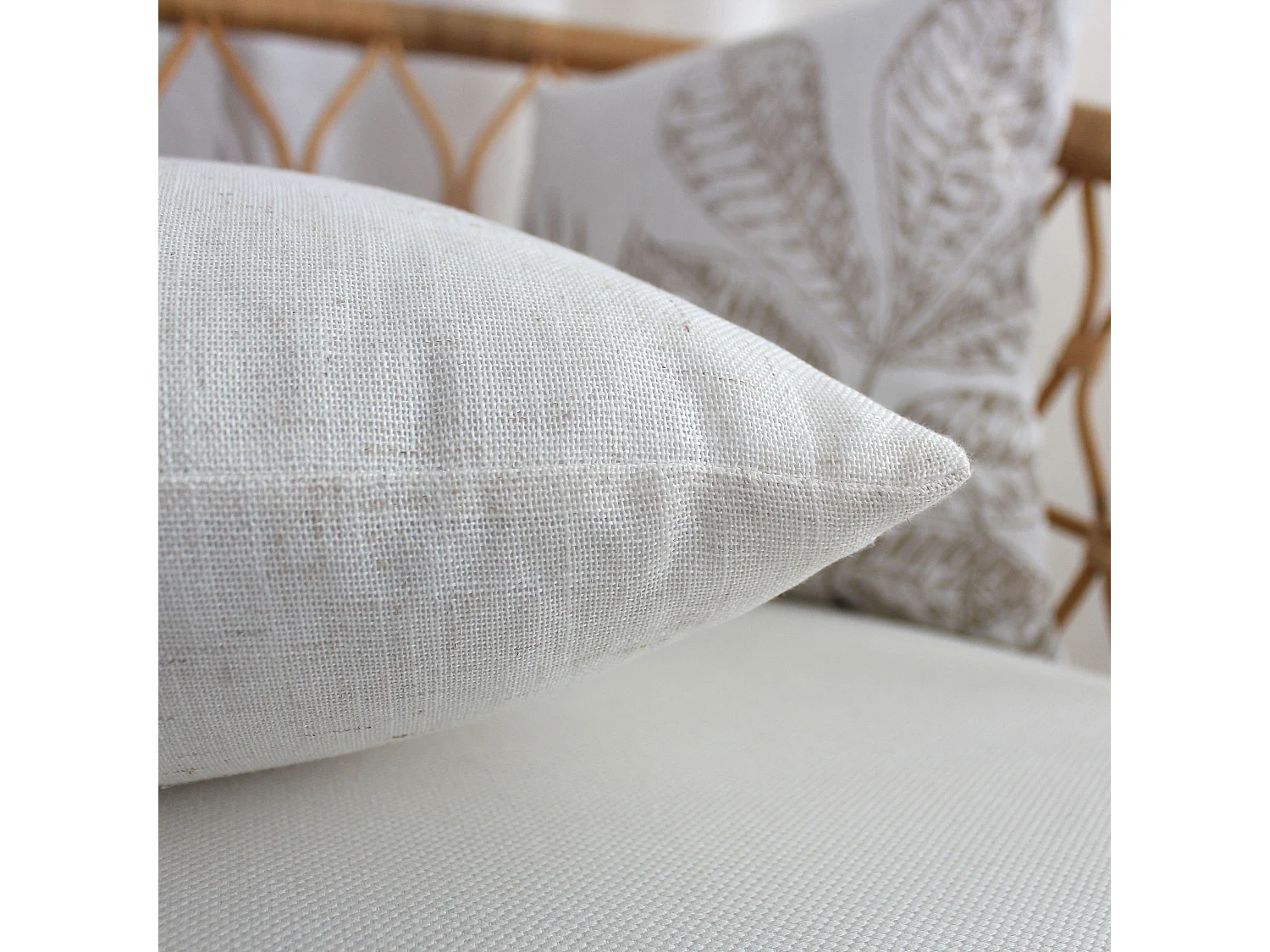 Lot de 2 Coussins déhoussables, carré 40x40cm, Collection Natura, CMADECO - Blanc