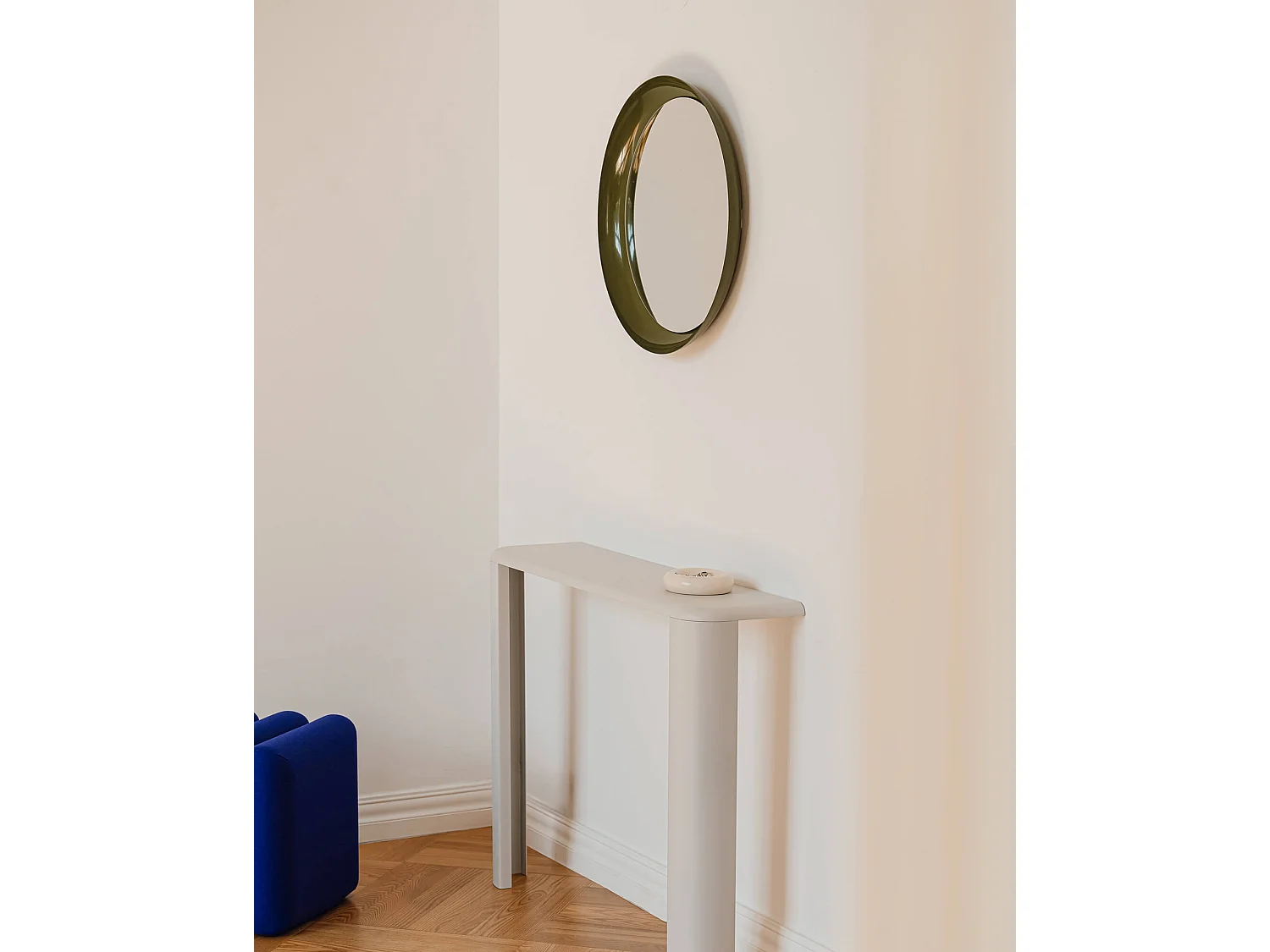 Lustro ścienne Allo - eleganckie, zaokrąglona ramka stalowa, 58x58 cm, Forest Green