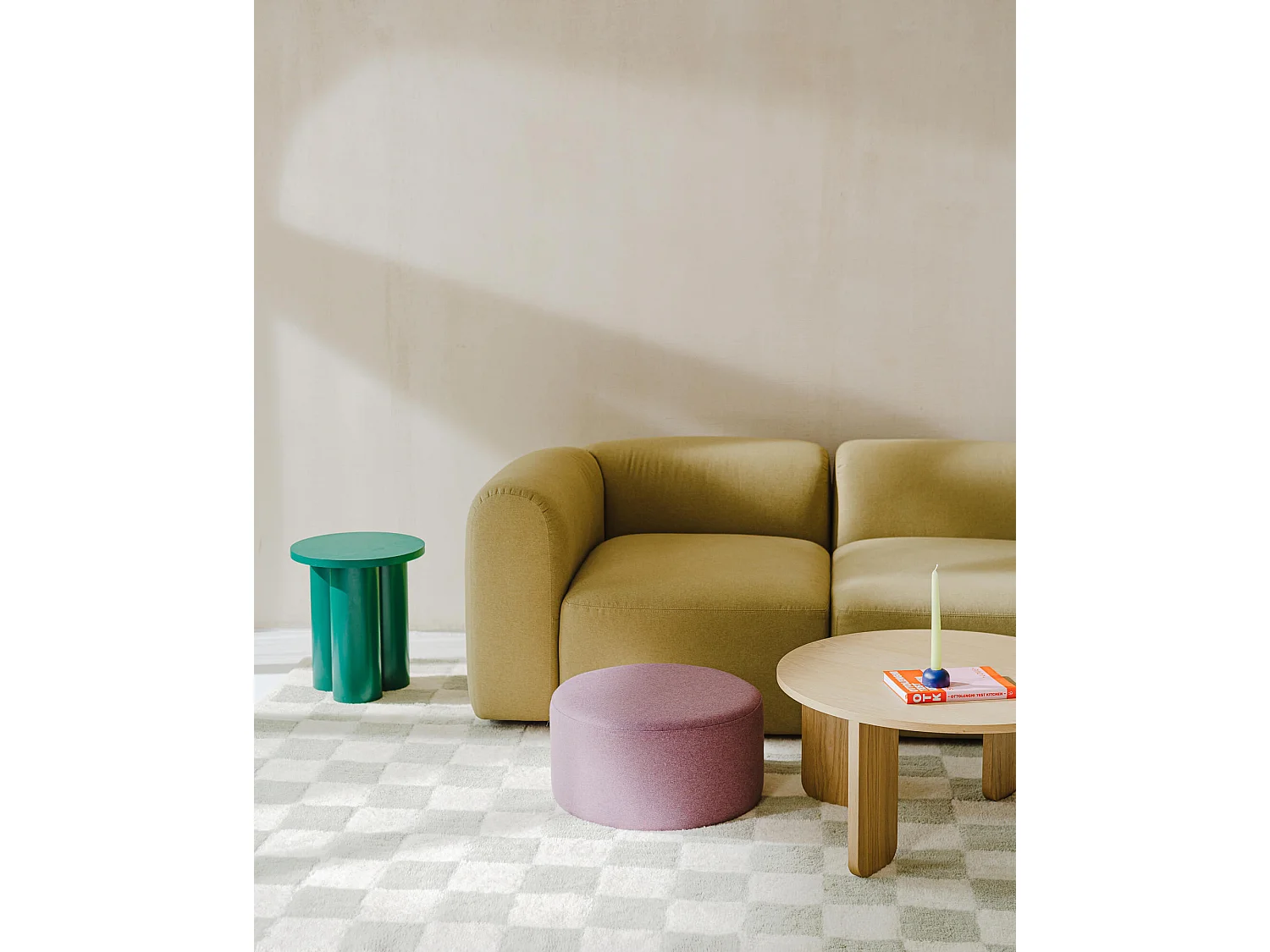 Canapé Flom 2 places - tissu polyester jaune poire, design club confortable