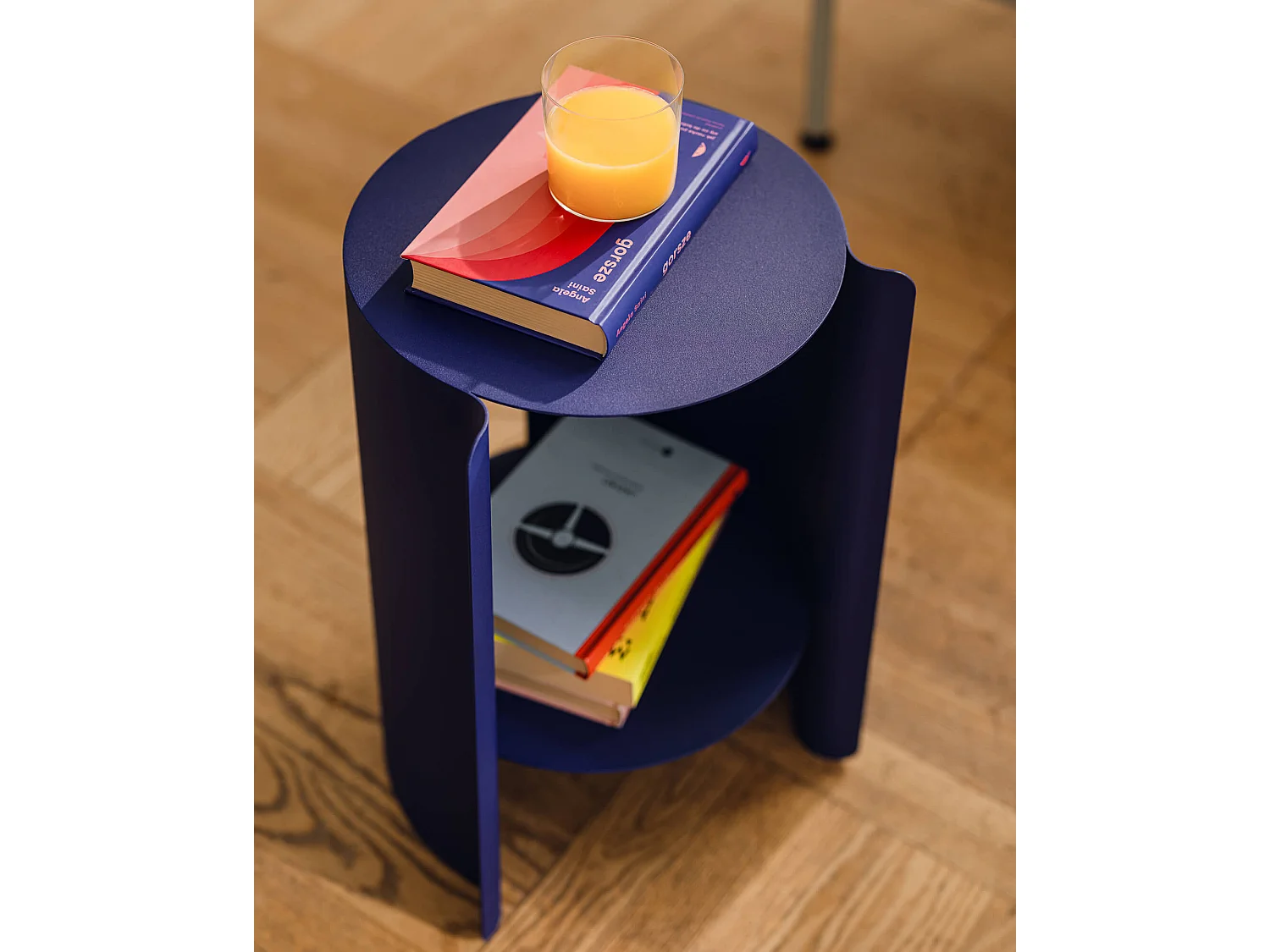 noo.ma Beistelltisch aus pulverbeschichtetem Stahl 32x50x32 cm
