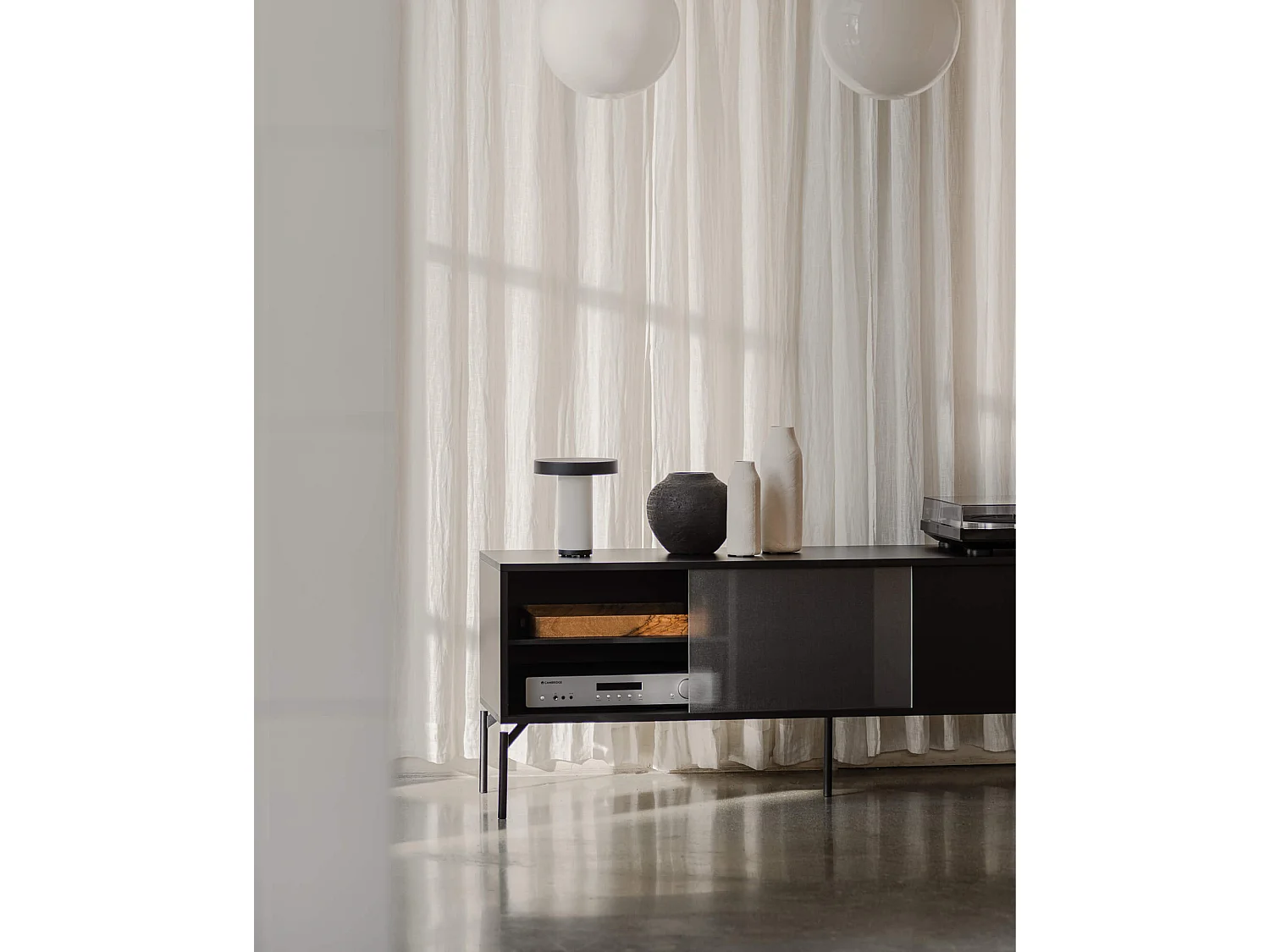 Mobile TV Met noo.ma - 160 cm, bianco, vani aperti